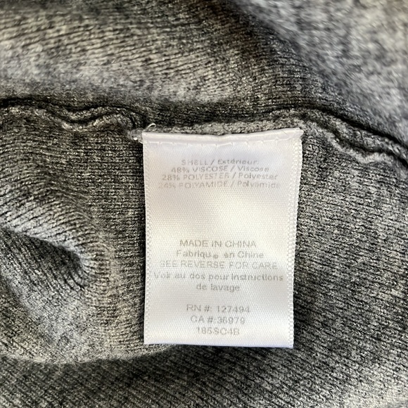 Heartloom wrap sweater - Picture 6 of 8